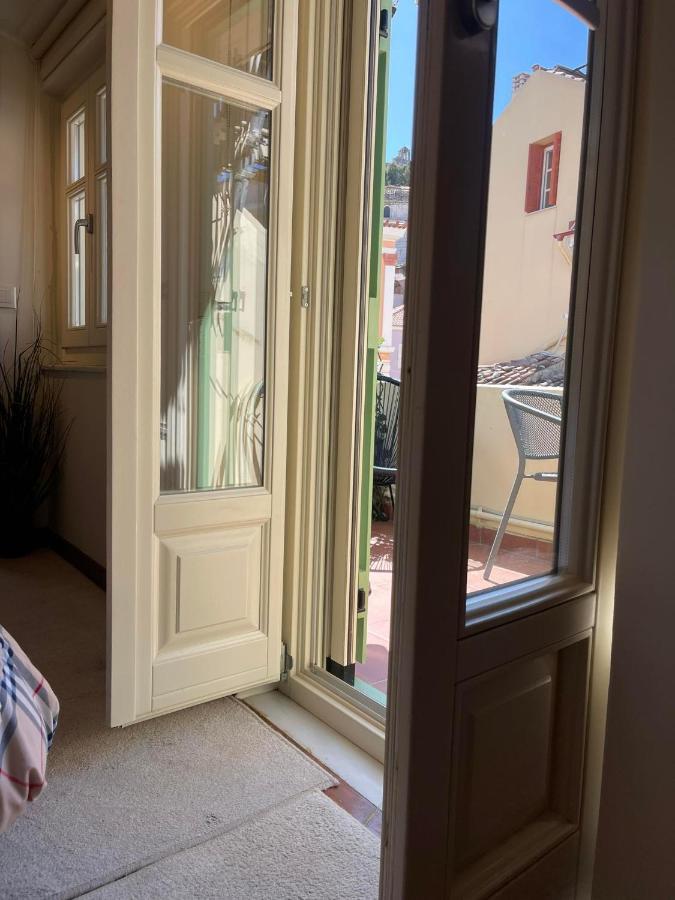 Pension Isabo Нафплион Экстерьер фото