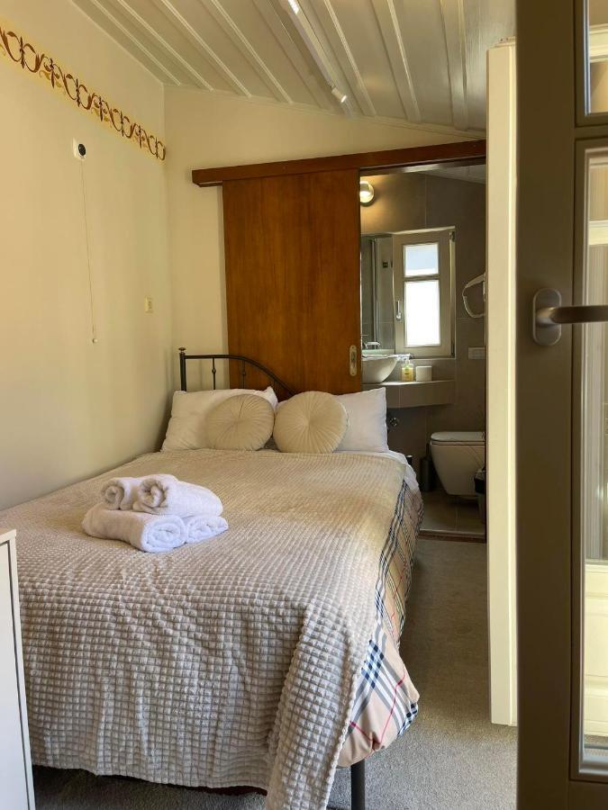 Pension Isabo Нафплион Экстерьер фото